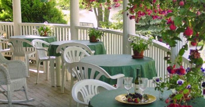 Martha's Vineyard Bed & Breakfast | South Haven Visitors Bureau